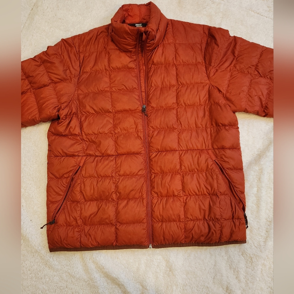 Men's REI lightweight down puffer jacket